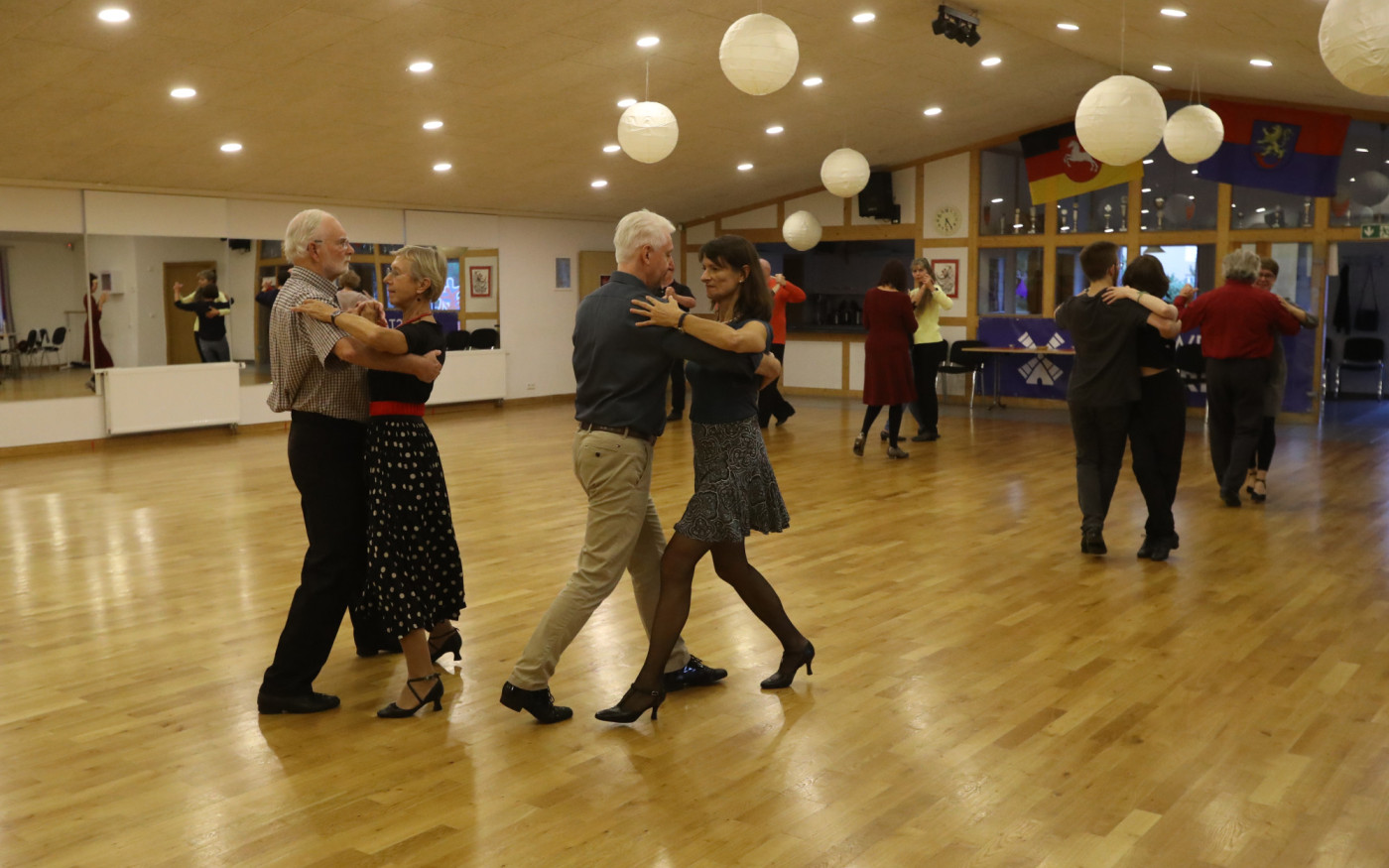 In den kalten Monaten sollten wir mehr tanzen: Der TSC Gifhorn lädt Mitglieder kostenfrei zum Samstagabend-Tanzfieber ein