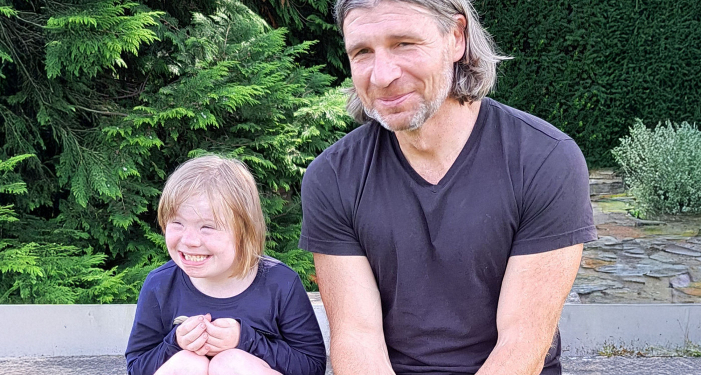 In der Schule der Zukunft ist Lilli angekommen: Matthias Damker aus Päse stellt sich an die Seite seiner Tochter