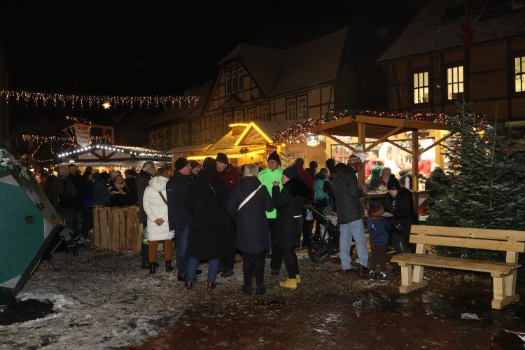 In KURTs Bildergalerie: So viel Freude macht der Gifhorner Weihnachtsmarkt 2023