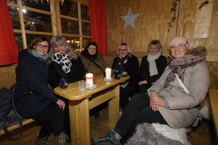 In KURTs Bildergalerie: So viel Freude macht der Gifhorner Weihnachtsmarkt 2023