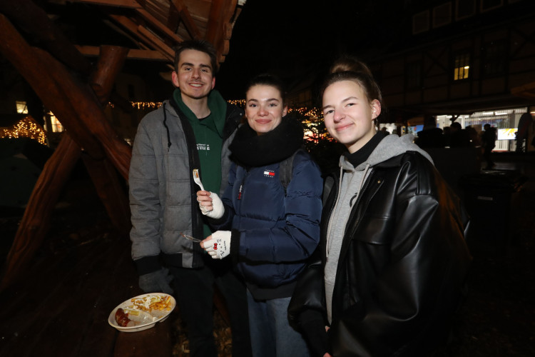 In KURTs Bildergalerie: So viel Freude macht der Gifhorner Weihnachtsmarkt 2023