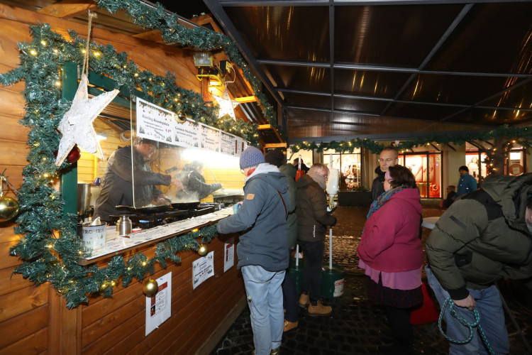In KURTs Bildergalerie: So viel Freude macht der Gifhorner Weihnachtsmarkt 2023