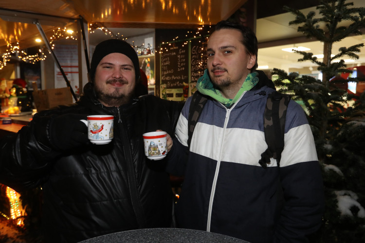 In KURTs Bildergalerie: So viel Freude macht der Gifhorner Weihnachtsmarkt 2023