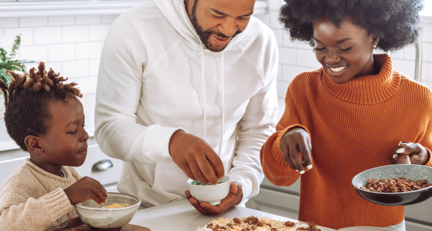Jede Woche internationales und digitales Live-Kochen in Gifhorn - Alle können zu Hause mitkochen, die Zutatenliste gibt es vorab per Mail
