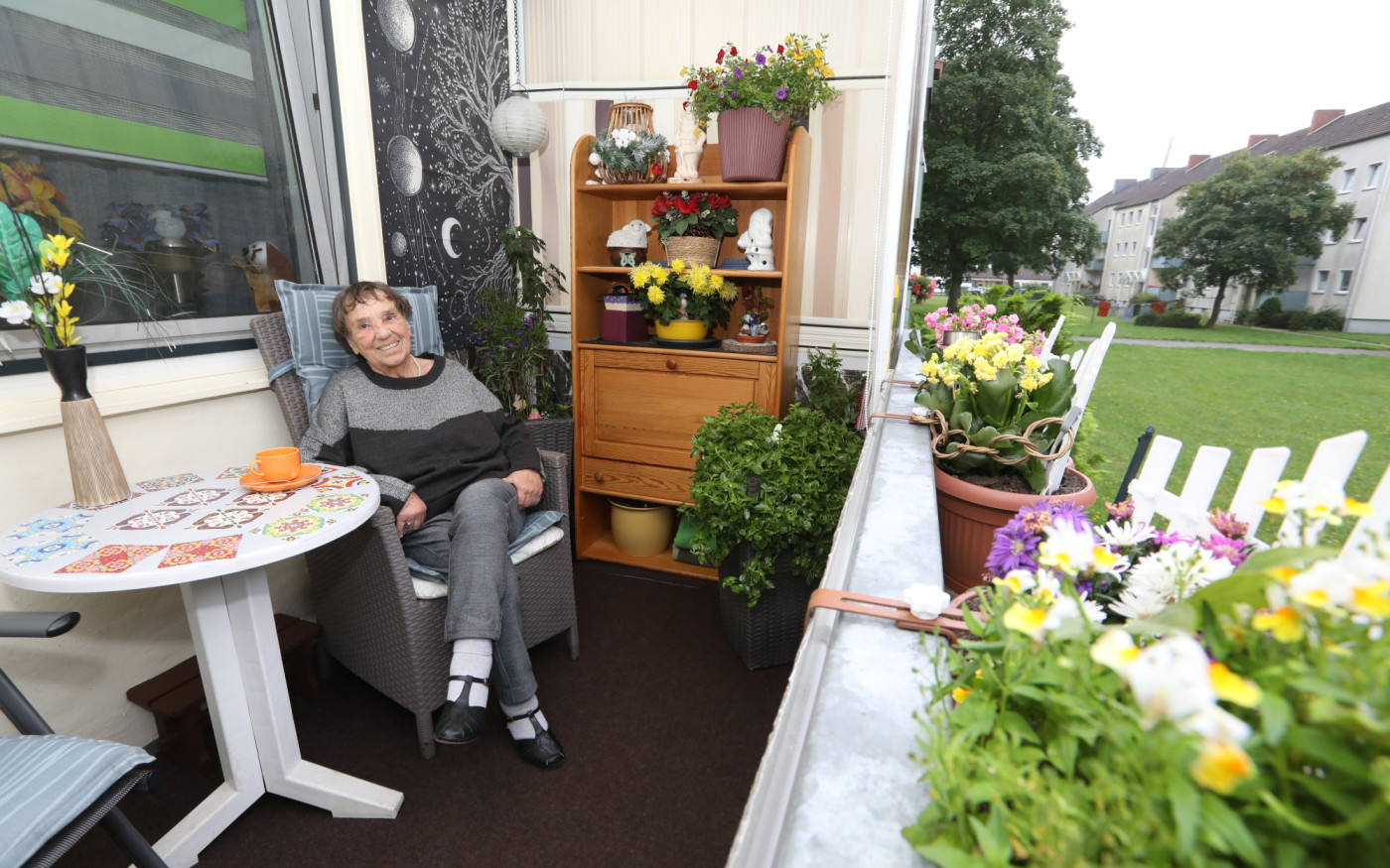 Jetzt abstimmen beim Balkon-Wettbewerb: Die Finalistin Inge Wahl erlebt pure Lebensfreude zwischen ihren Blumen