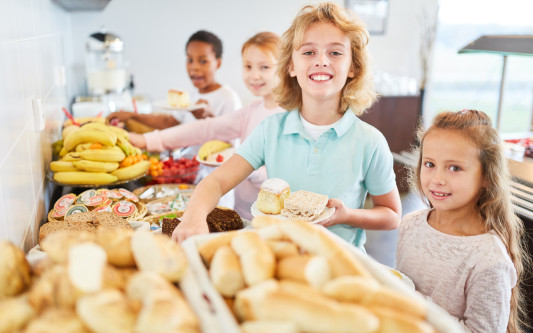 Kinderfrühstück: Spaß und Genuss in der Evangelischen Gemeinschaft Gifhorn