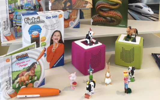 Kinderhilfsfonds macht es möglich - Stadtbücherei Gifhorn schafft neue Tonieboxen an