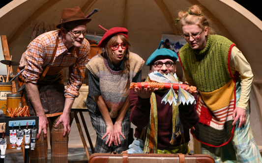 Kindertheater in der Stadthalle Gifhorn: Rodolfos Wunsch nach Schönheit und Fliegen in 