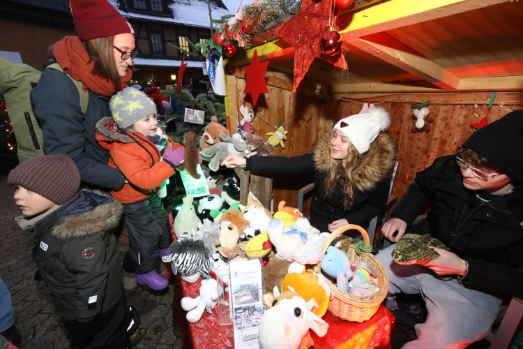 Kindliche Freude gehört zur Weihnachtszeit: Das war der Gifhorner Kinderweihnachtsmarkt in der Steinweg Passage