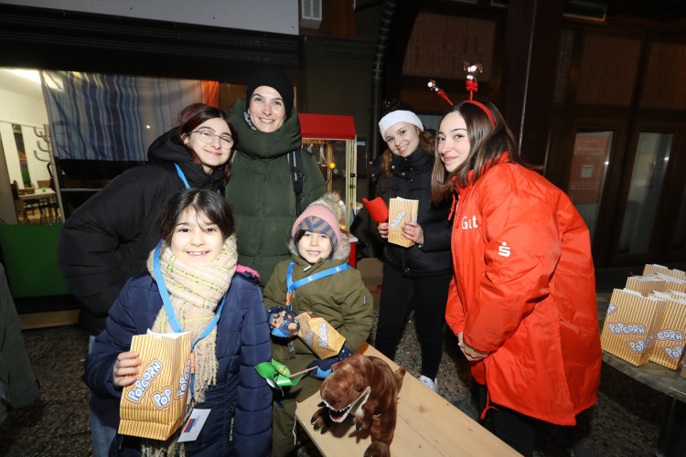 Kindliche Freude gehört zur Weihnachtszeit: Das war der Gifhorner Kinderweihnachtsmarkt in der Steinweg Passage