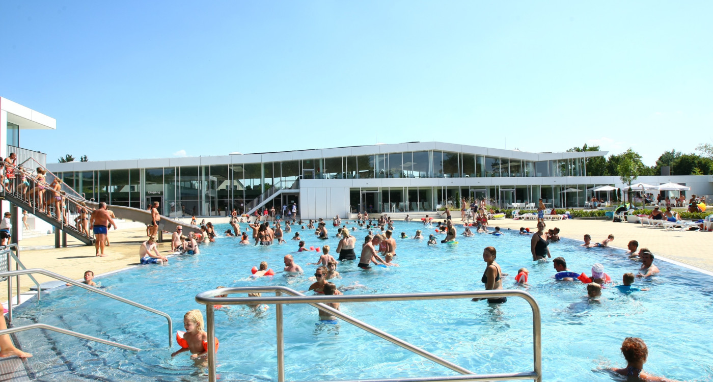 Kleiner Snack nach Einbruch - Einbrecher knacken Tresor in der Gifhorner Allerwelle