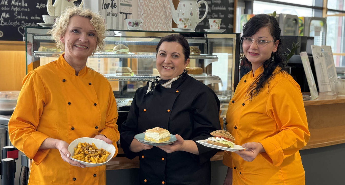 Köstliche Essensangebote in der Caféteria der Kreisvolkshochschule und Kreismusikschule