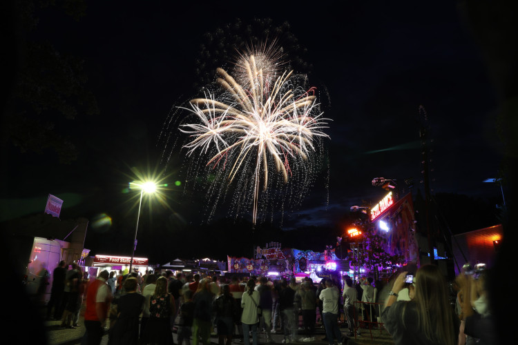 KURT-Bildergalerie: Große Partys zum Schützenfest-Abschluss – mit großem Feuerwerk