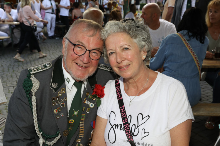 KURT-Bildergalerie: Große Partys zum Schützenfest-Abschluss – mit großem Feuerwerk