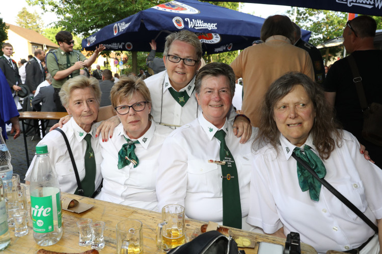 KURT-Bildergalerie: Große Partys zum Schützenfest-Abschluss – mit großem Feuerwerk