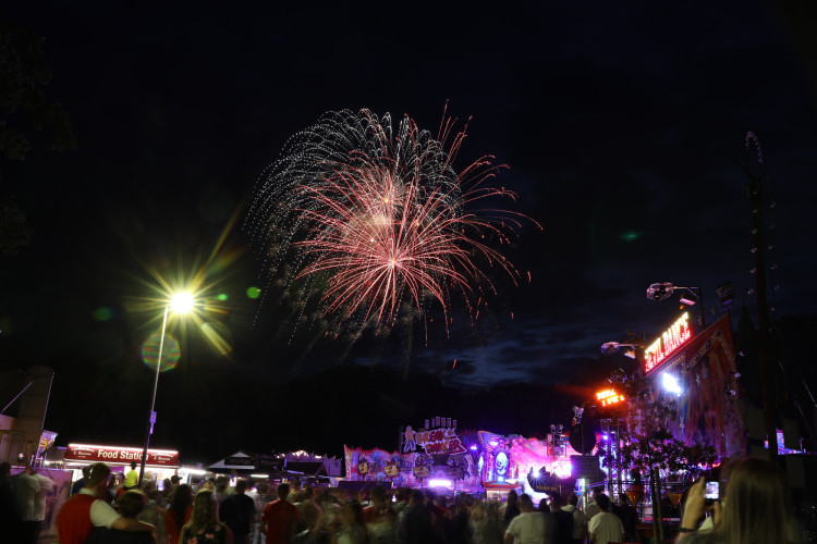 KURT-Bildergalerie: Große Partys zum Schützenfest-Abschluss – mit großem Feuerwerk