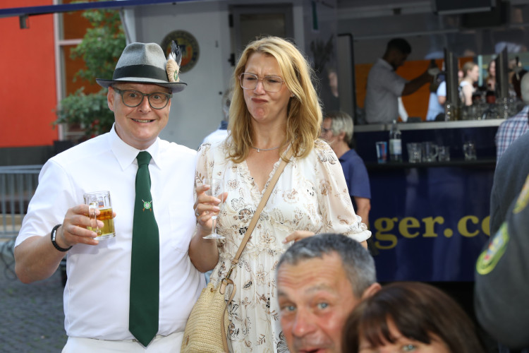 KURT-Bildergalerie: Große Partys zum Schützenfest-Abschluss – mit großem Feuerwerk