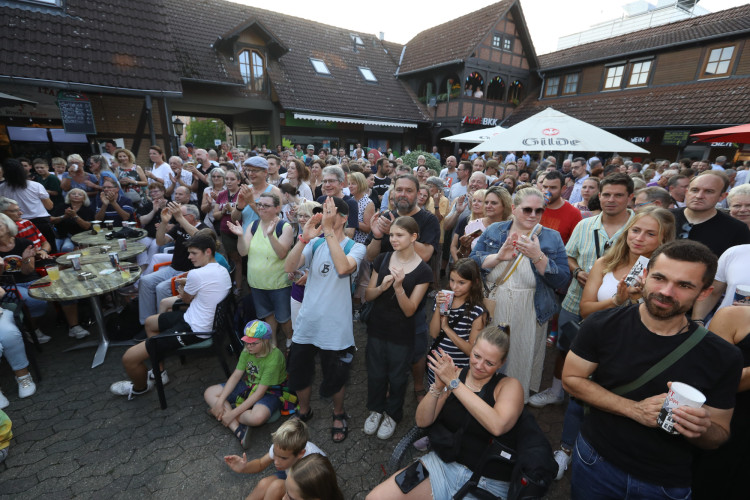 KURT-Bildergalerie: Hier kommen die schönsten Fotos vom Altstadtfest-Freitag