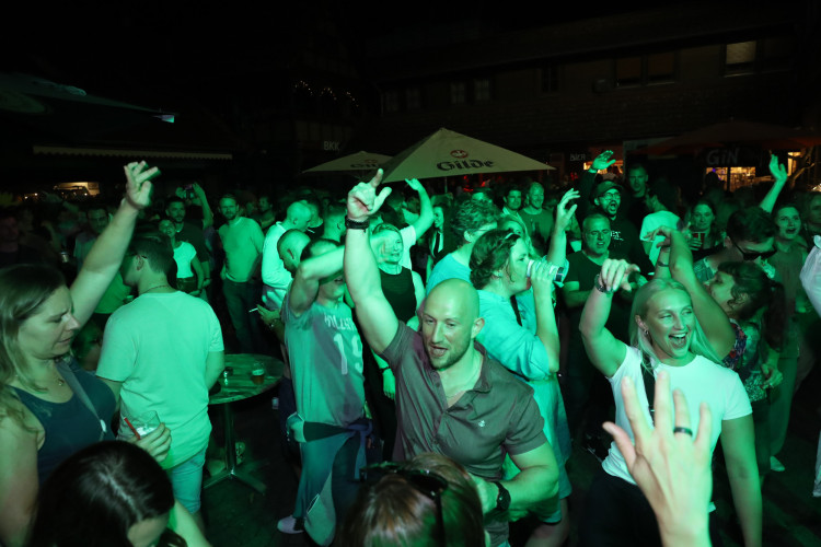 KURT-Bildergalerie: Hier kommen die schönsten Fotos vom Altstadtfest-Freitag