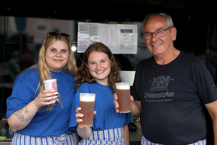 KURT-Bildergalerie: Ihr habt unser Gifhorner Altstadtfest erst ermöglicht – Tausend Dank an alle Mitarbeiterinnen und Mitarbeiter