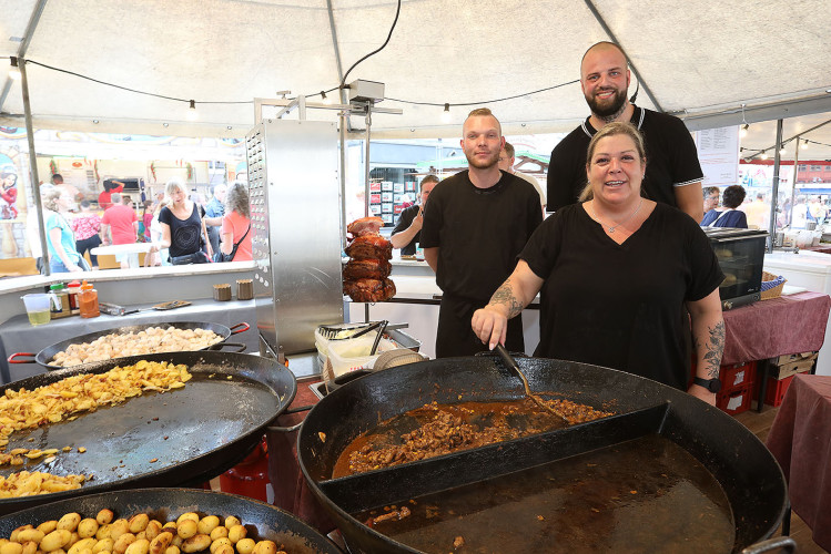 KURT-Bildergalerie: Ihr habt unser Gifhorner Altstadtfest erst ermöglicht – Tausend Dank an alle Mitarbeiterinnen und Mitarbeiter