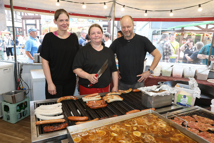 KURT-Bildergalerie: Ihr habt unser Gifhorner Altstadtfest erst ermöglicht – Tausend Dank an alle Mitarbeiterinnen und Mitarbeiter