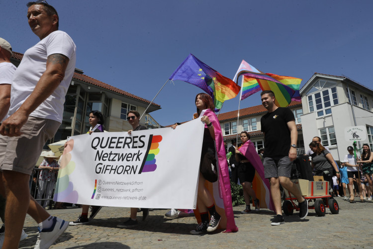 KURT-Bildergalerie: So bunt war Gifhorns großer Umzug mit vielen Vereinen am Schützenfest-Sonntag
