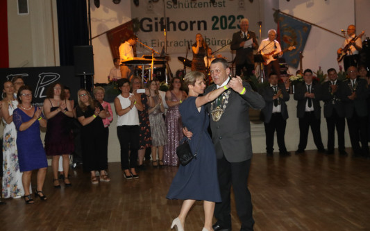 KURT-Bildergalerie: So schön waren die Schützenbälle in der Stadthalle und im BSK-Saal