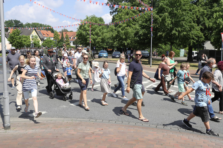 KURT-Bildergalerie: So toll war Gifhorns Kinderschützenfest – mit Proklamation der neuen Kindermajestäten