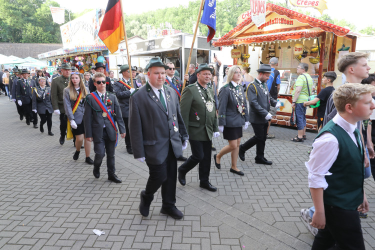 KURT-Bildergalerie: So toll war Gifhorns Kinderschützenfest – mit Proklamation der neuen Kindermajestäten