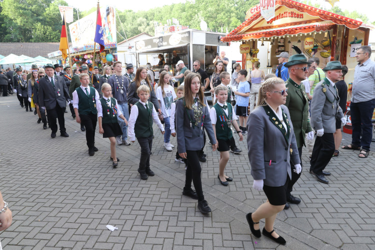 KURT-Bildergalerie: So toll war Gifhorns Kinderschützenfest – mit Proklamation der neuen Kindermajestäten