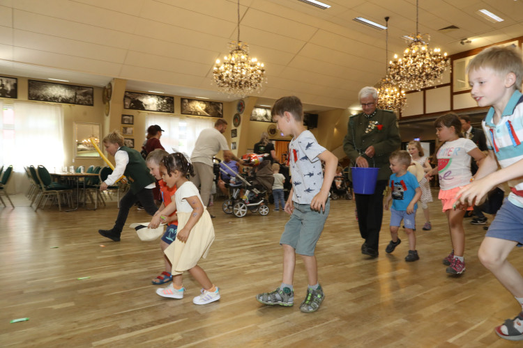 KURT-Bildergalerie: So toll war Gifhorns Kinderschützenfest – mit Proklamation der neuen Kindermajestäten