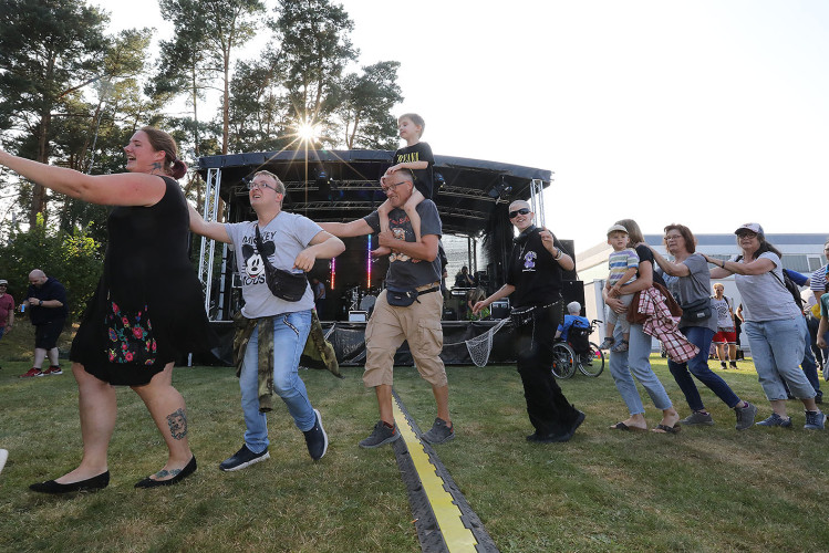 KURT-Bildergalerie: So viel Lebensfreude herrscht beim Festival der Gifhorner Lebenshilfe