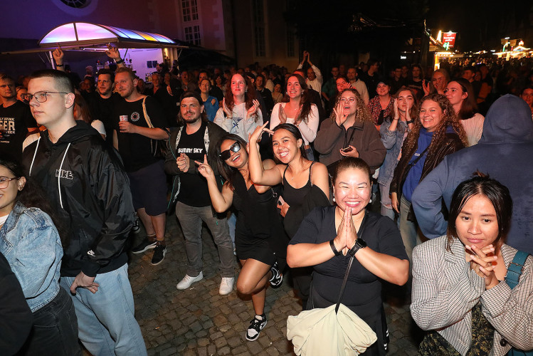 KURT-Bildergalerie: Voller Power geht das Gifhorner Altstadtfest am Samstag weiter – Hier gibt's die schönsten Fotos