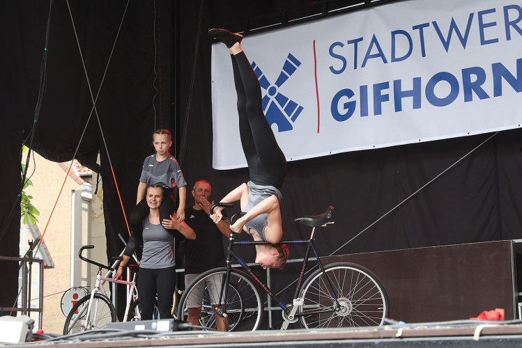 KURT-Bildergalerie: Voller Power geht das Gifhorner Altstadtfest am Samstag weiter – Hier gibt's die schönsten Fotos