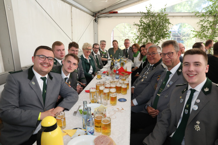 KURT-Fotogalerie zum Schützenfest Kästorf: Marius Wersal heißt Kästorfs neuer König