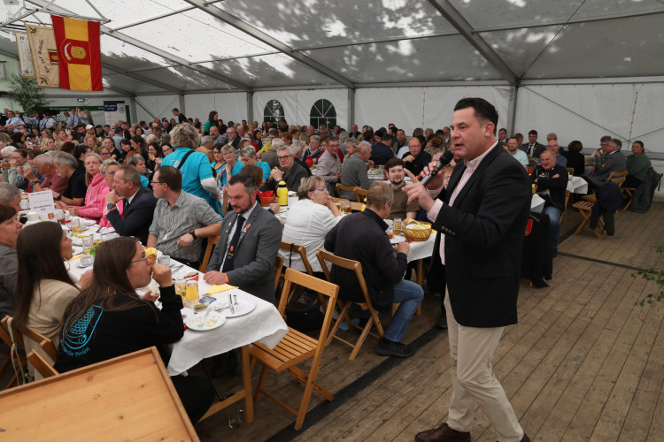 KURT-Fotogalerie zum Schützenfest Kästorf: Marius Wersal heißt Kästorfs neuer König