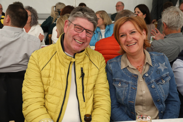 KURT-Fotogalerie zum Schützenfest Kästorf: Marius Wersal heißt Kästorfs neuer König