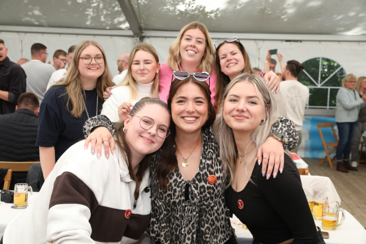 KURT-Fotogalerie zum Schützenfest Kästorf: Marius Wersal heißt Kästorfs neuer König