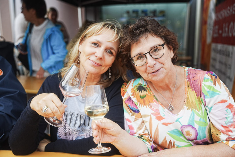 KURT zeigt Euch die schönsten Fotos von Gifhorns Weinfest-Eröffnung – Noch bis Samstag geht der Spaß in der Innenstadt weiter