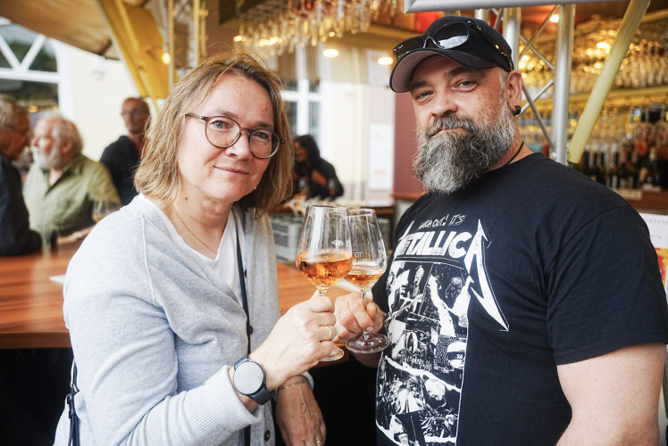 KURT zeigt Euch die schönsten Fotos von Gifhorns Weinfest-Eröffnung – Noch bis Samstag geht der Spaß in der Innenstadt weiter