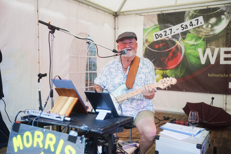 KURT zeigt Euch die schönsten Fotos von Gifhorns Weinfest-Eröffnung – Noch bis Samstag geht der Spaß in der Innenstadt weiter