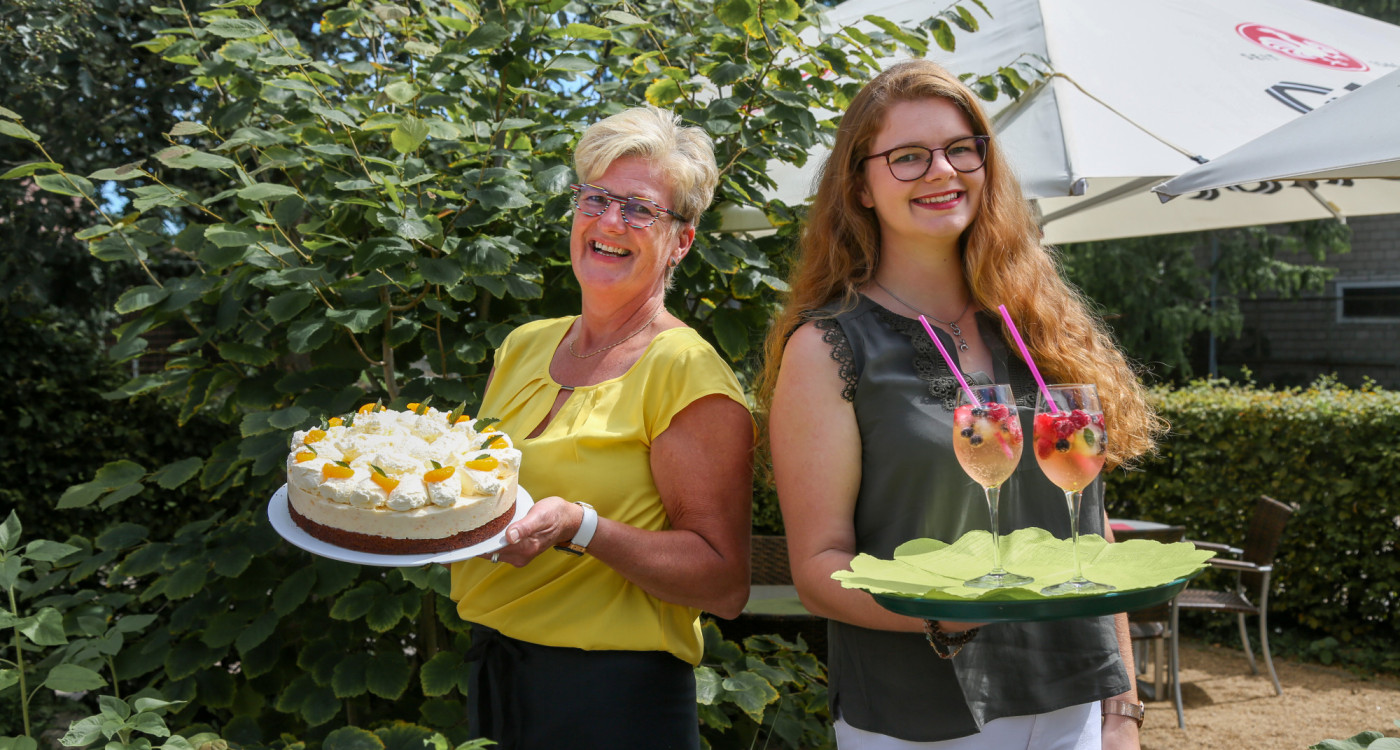 Landcafé Neubokel - Mitten im schmucken Dorf gibt‘s selbstgebackene Torten und fruchtige Getränke