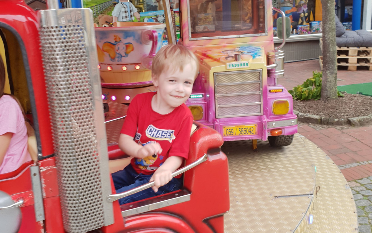 Lasst unsere Kinder nicht im Stich: Familie Becker aus Wittingen plädiert für die Schule der Zukunft