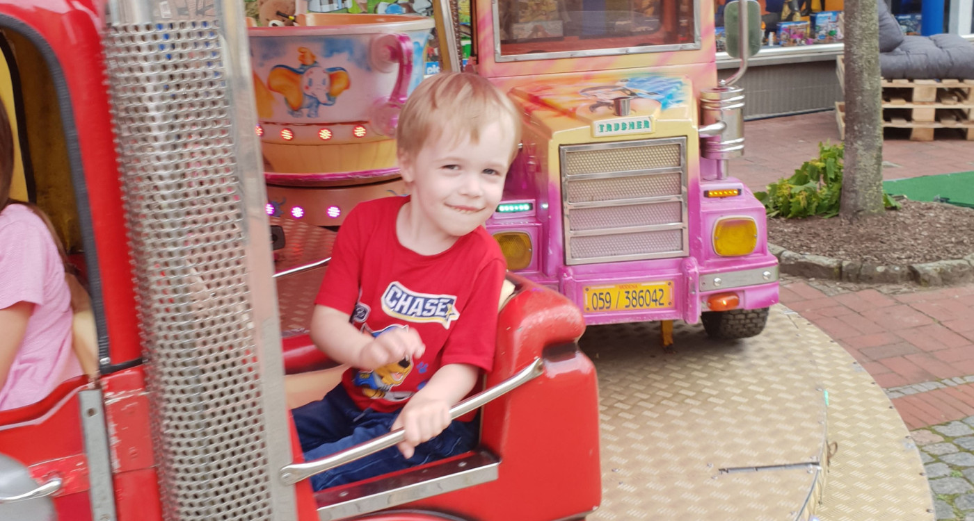 Lasst unsere Kinder nicht im Stich: Familie Becker aus Wittingen plädiert für die Schule der Zukunft