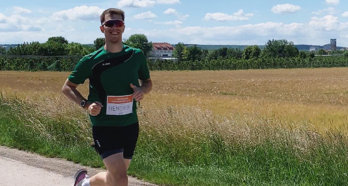 Laufaufgaben für das Einhorn namens Tarek - Die USK-Sommerbiathleten trainieren online und laufen für ihr Maskottchen