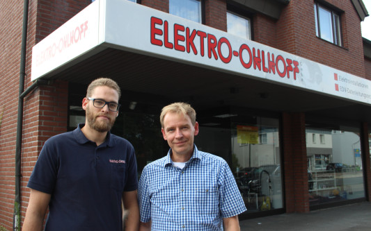 Lehrling, Meister und nun Geschäftspartner: Volker Holicki und Tobias Schlüsche führen nun gemeinsam ihren Ausbildungsbetrieb Elektro-Ohlhoff