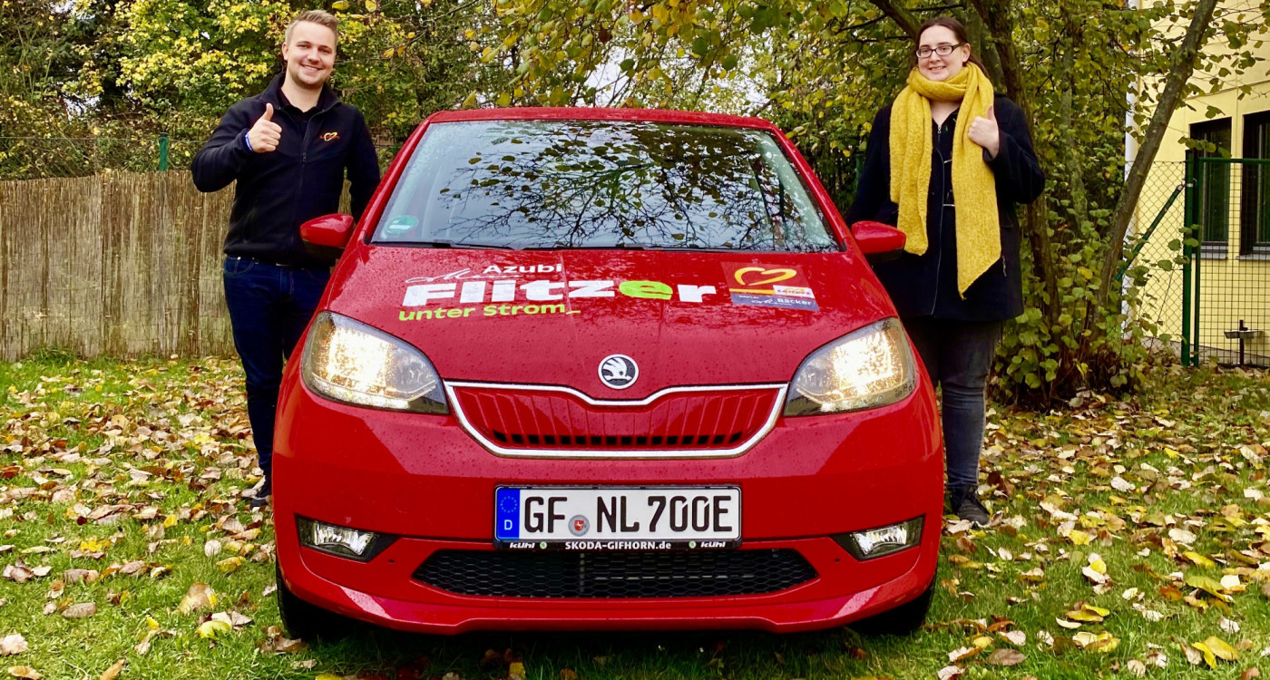 Leifert honoriert Bestnoten mit Azubi-Flitzer -  Für Top-Auszubildende des Gifhorner Familienunternehmens gibt‘s ein E-Auto