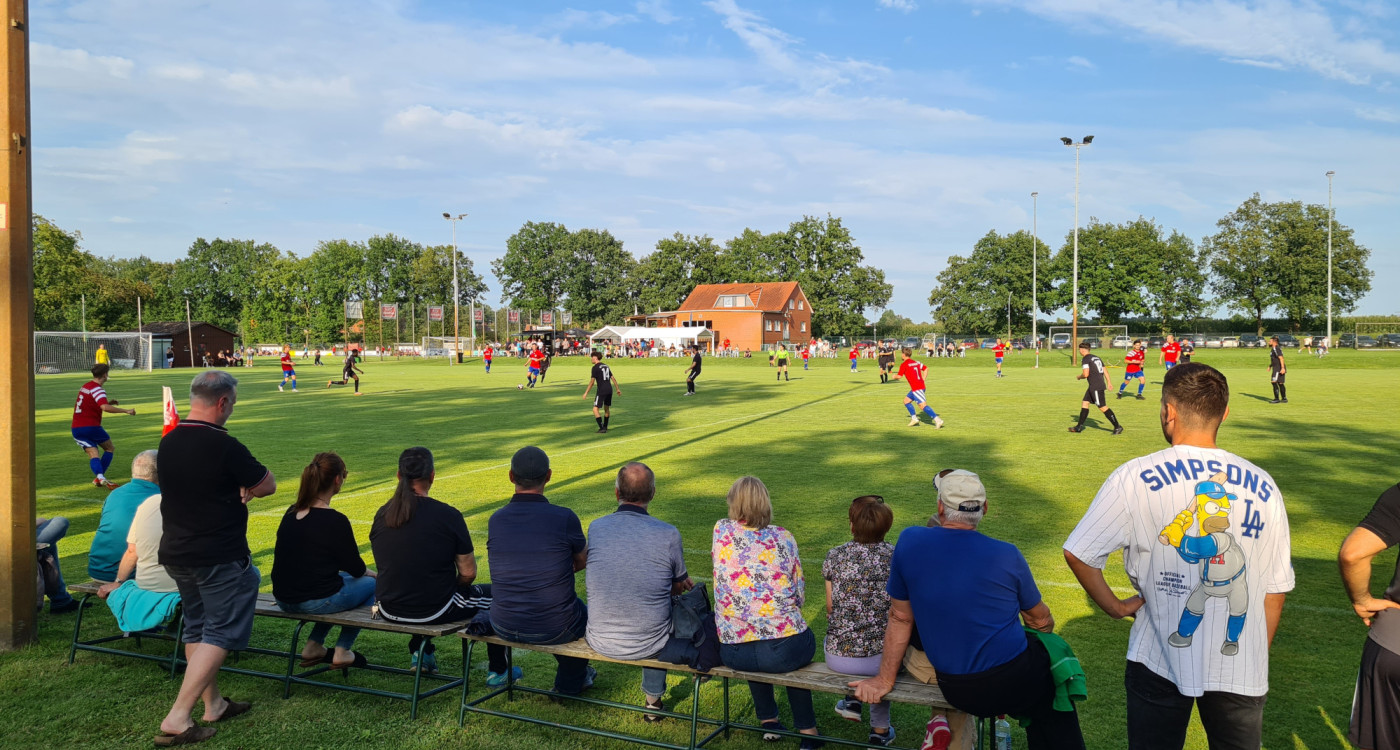 Letzter Test in Wilsche auf dem Weg zum Saisonstart: Handwerker-Cup in der Sportwoche zeigt vier Fußball-Teams aus dem Kreis