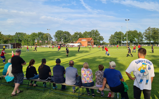 Letzter Test in Wilsche auf dem Weg zum Saisonstart: Handwerker-Cup in der Sportwoche zeigt vier Fußball-Teams aus dem Kreis